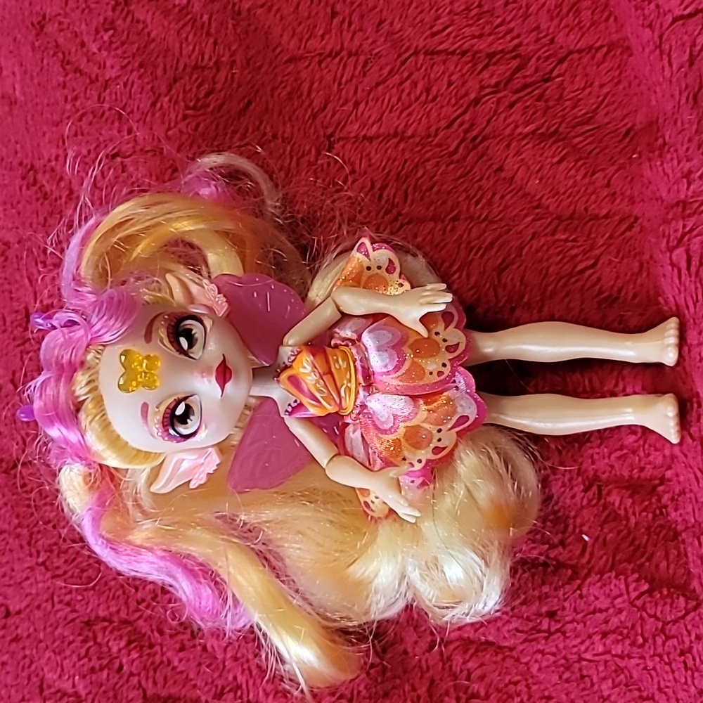 Magic Mixies Pixlings doll, Flitta the Butterfly Pixling